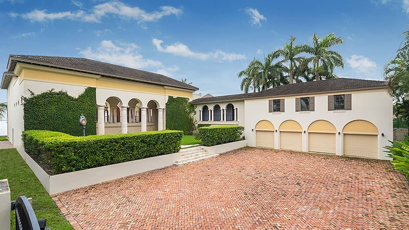 Miami Hip Hop Mansion 4 Car Garage