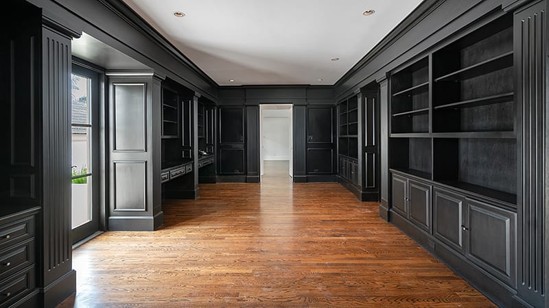 Miami Mansion Walk In Closet